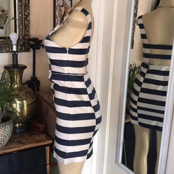 SOLD- DOLCE VITA NAVY & CREAM BACK OUT MINI DRESS - Picture 4 of 8